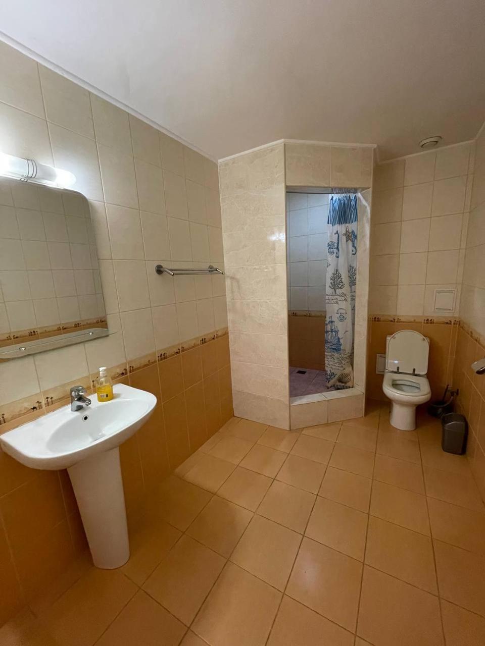 Hotel Спортохота Čerkasy Esterno foto