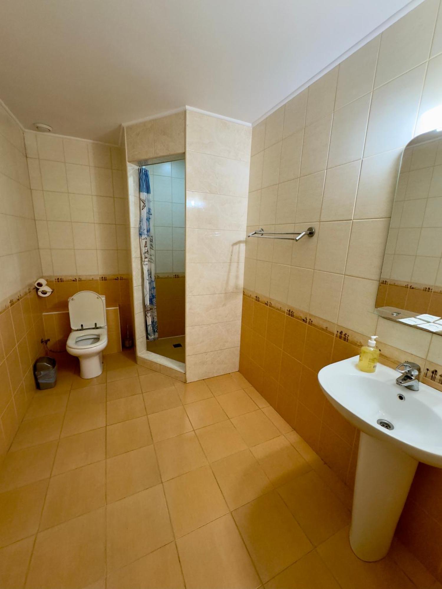 Hotel Спортохота Čerkasy Esterno foto